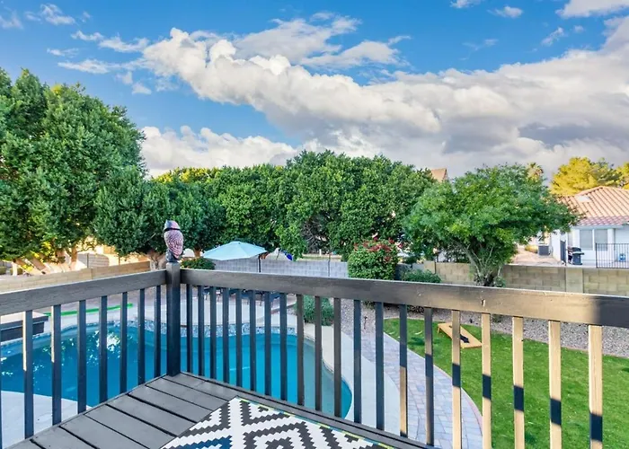 Modern Oasis With Free Heated Pool * Mesa