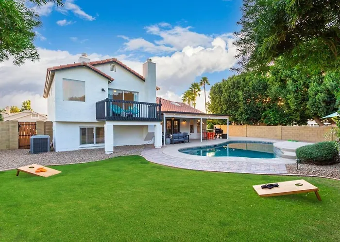 Modern Oasis With Free Heated Pool *