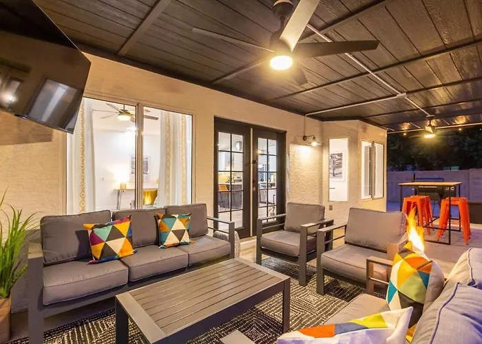 Modern Oasis With Free Heated Pool * Mesa