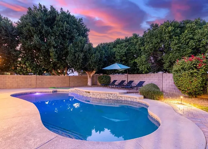 Modern Oasis With Free Heated Pool